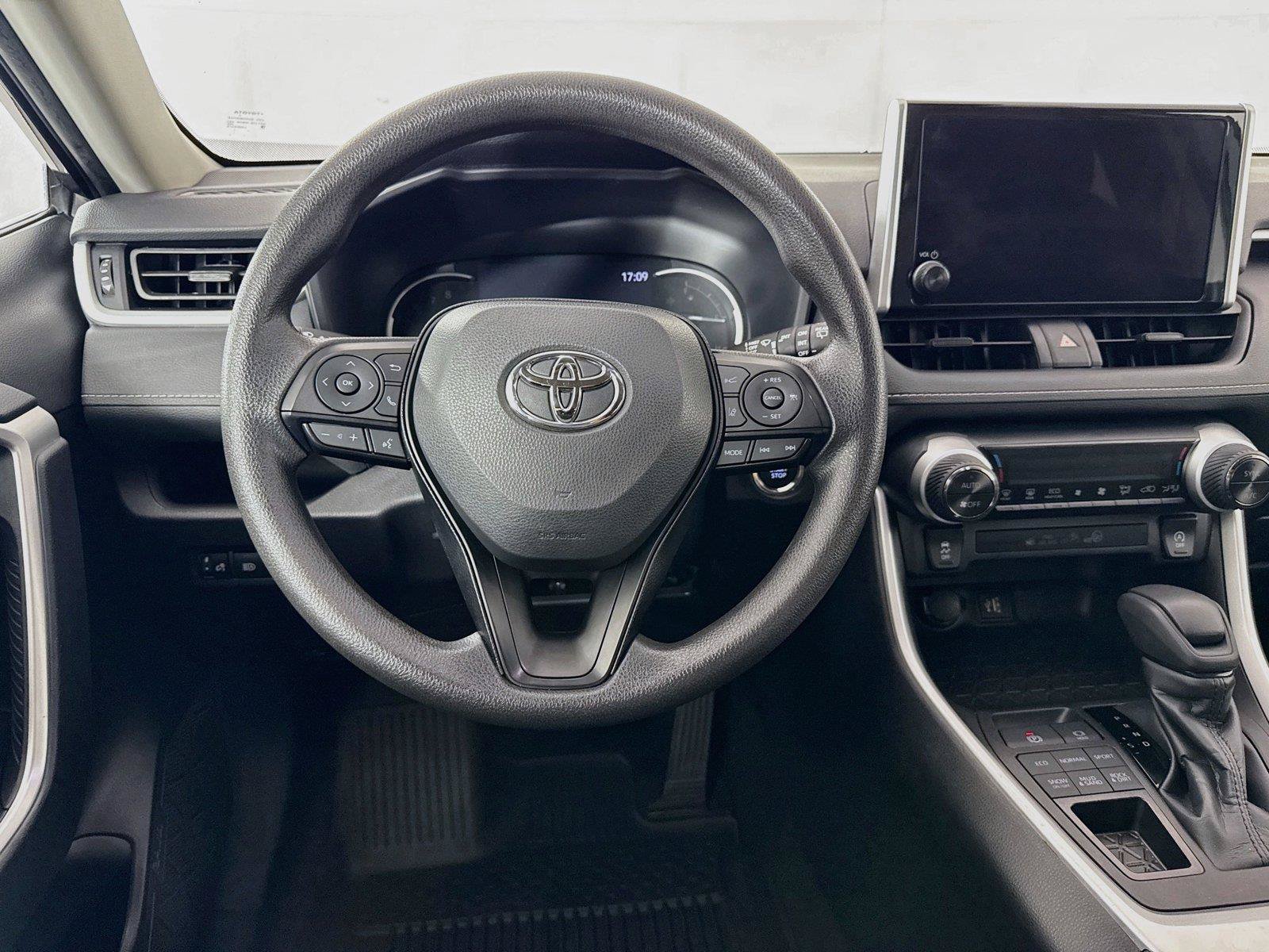 Certified 2025 Toyota RAV4 XLE AWD/4WD image 29
