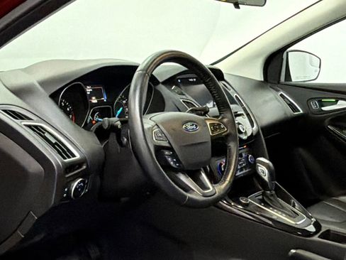 Used 2016 Ford Focus Titanium w/ Exterior Protection Package image 13