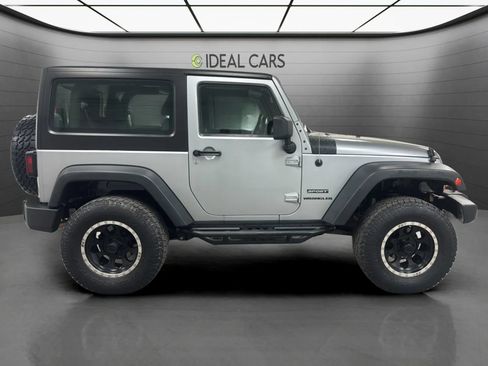 Used 2014 Jeep Wrangler Sport AWD/4WD image 4