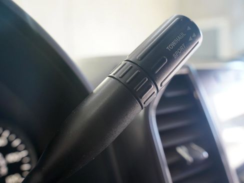 Used 2017 Ford F150 XLT RWD image 15
