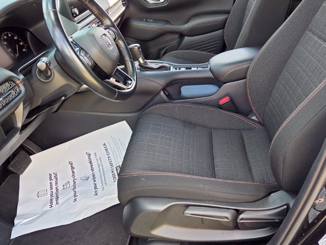 Used 2025 Honda HR-V Sport image 5