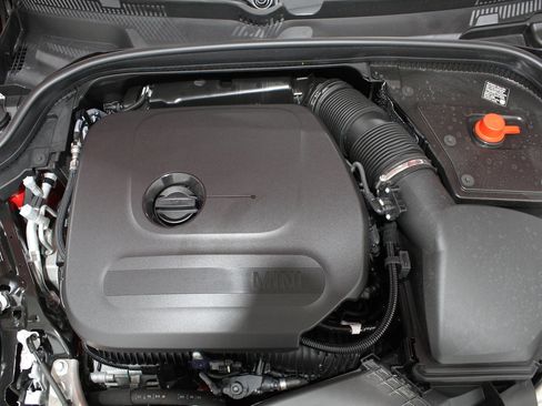 Certified 2025 MINI Cooper S image 19