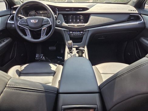 Used 2021 Cadillac XT5 Premium Luxury FWD image 13