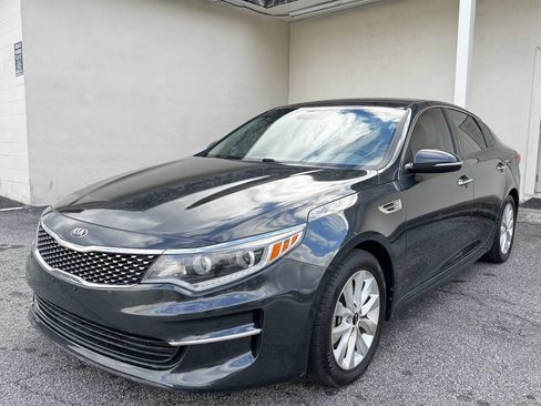 Used 2016 Kia Optima EX image 5