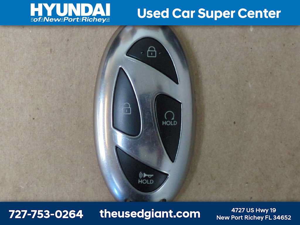 Used 2025 Hyundai Santa Fe SEL FWD image 34