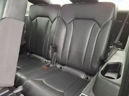 Used 2019 Audi Q7 2.0T Premium Plus w/ Premium Plus Package AWD/4WD image 17