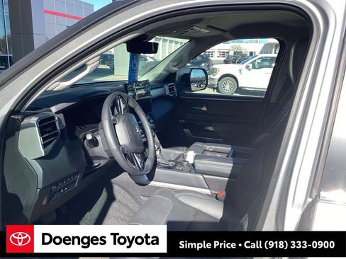 Used 2024 Toyota Tundra Limited image 14