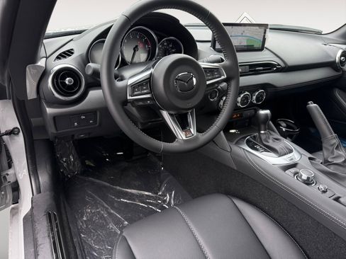 New 2026 MAZDA MX-5 Miata RF Grand Touring w/ Weather Package RWD image 15