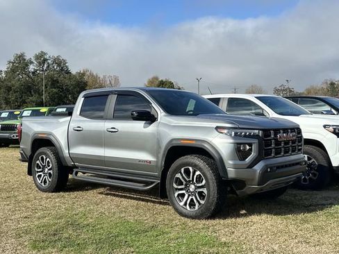 Used 2024 GMC Canyon AT4 w/ Canyon Safety Plus Package image 12