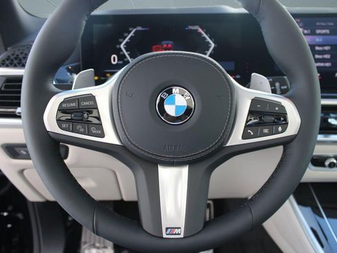 Used 2026 BMW X5 sDrive40i w/ M Sport Package image 18