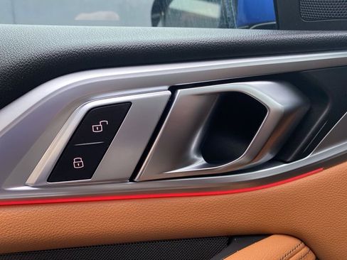 Used 2023 BMW 430i xDrive Coupe w/ M Sport Package image 32