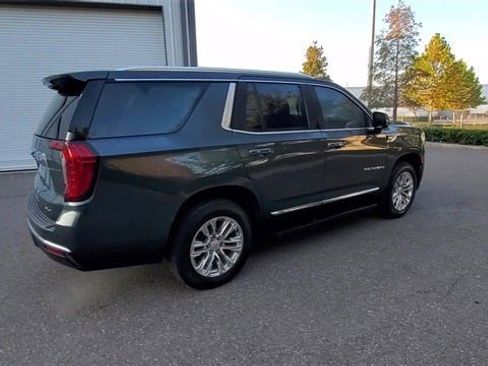 Used 2021 GMC Yukon SLT w/ SLT Premium Package image 42