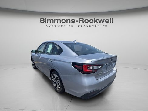 Used 2025 Subaru Legacy Premium AWD/4WD image 2
