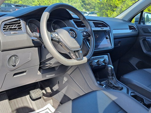 Used 2021 Volkswagen Tiguan SE AWD/4WD image 8