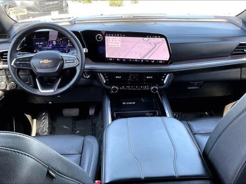 Used 2025 Chevrolet Tahoe LT AWD/4WD image 15