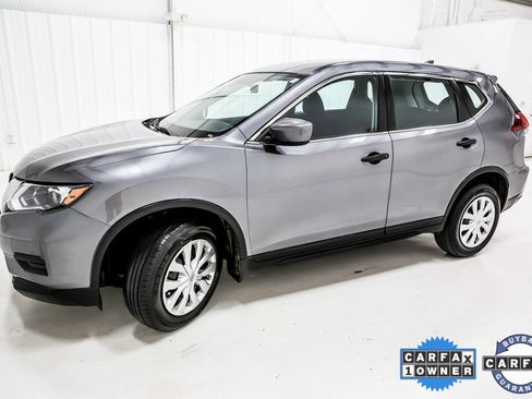 Used 2020 Nissan Rogue S image 3