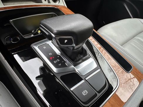 Used 2023 Audi Q5 2.0T Premium w/ Convenience Package AWD/4WD image 25