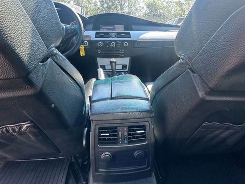 Used 2008 BMW M5 image 33
