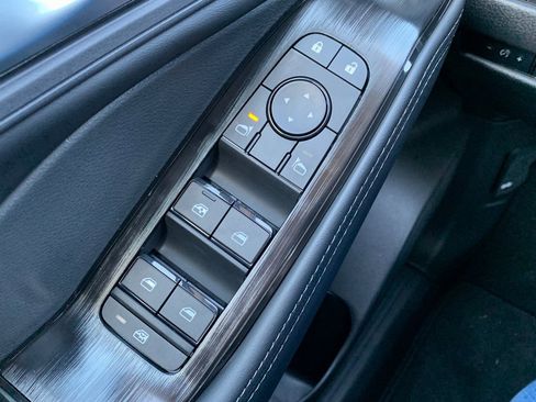 New 2026 Nissan Rogue SV image 17