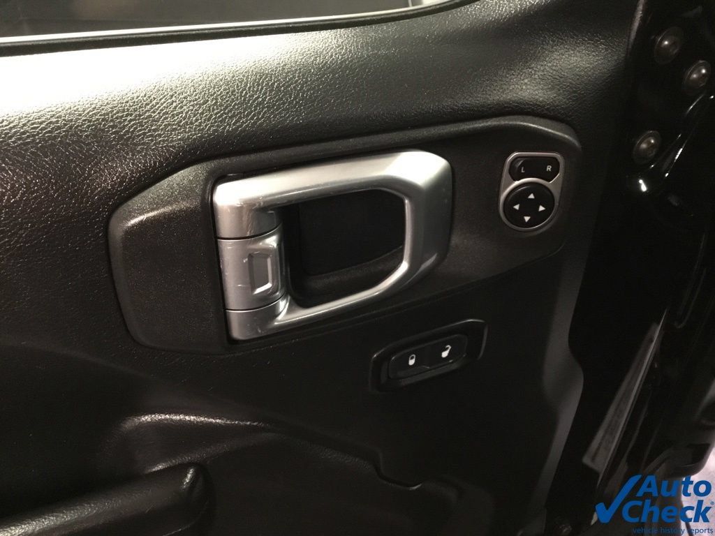 Used 2020 Jeep Wrangler Unlimited Sport AWD/4WD image 23