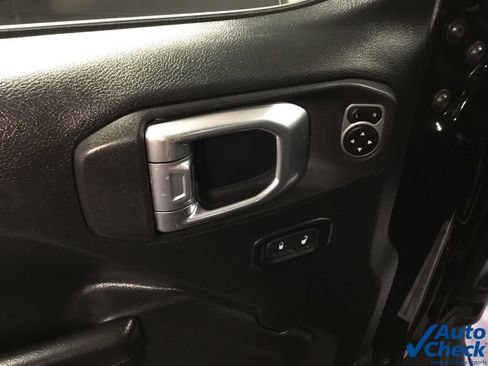 Used 2020 Jeep Wrangler Unlimited Sport AWD/4WD image 23