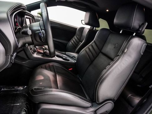 Used 2023 Dodge Challenger SRT Hellcat w/ Driver Convenience Group RWD image 6