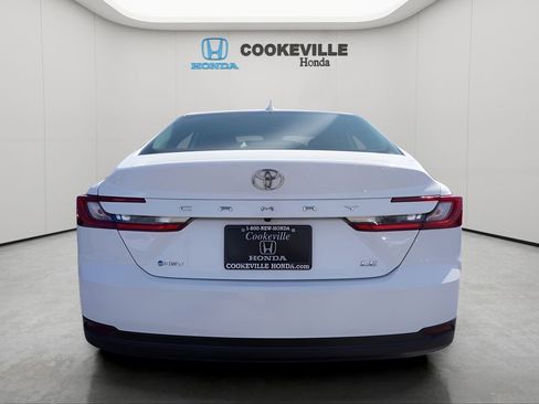 Used 2025 Toyota Camry LE FWD image 6