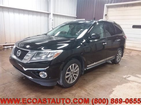 Used 2014 Nissan Pathfinder SL w/ SL Tech Package image 4