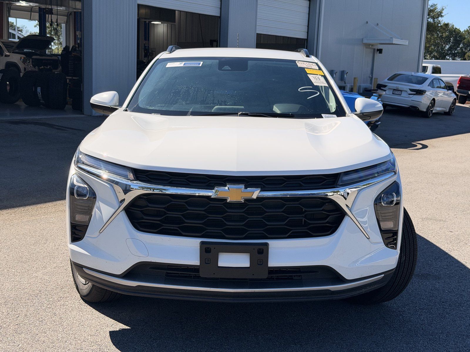 Used 2025 Chevrolet Trax LT w/ Driver Confidence Package FWD image 6