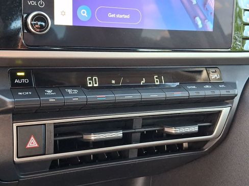 Used 2025 Toyota Camry LE FWD image 19