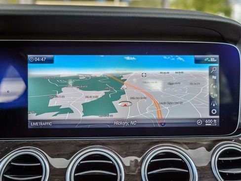 Used 2020 Mercedes-Benz E 350 4MATIC Sedan image 21
