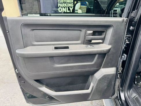 Used 2020 RAM 2500 Tradesman w/ Chrome Appearance Group image 16