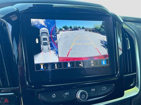 Used 2023 Chevrolet Traverse High Country image 14
