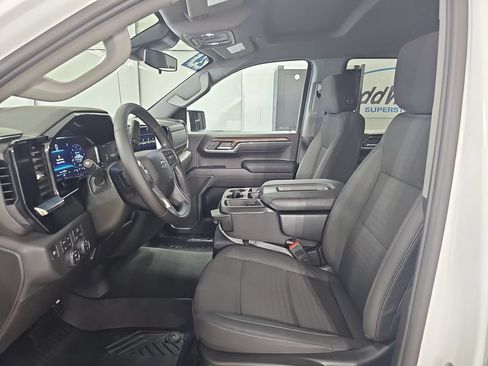 Certified 2024 Chevrolet Silverado 1500 RST AWD/4WD image 18
