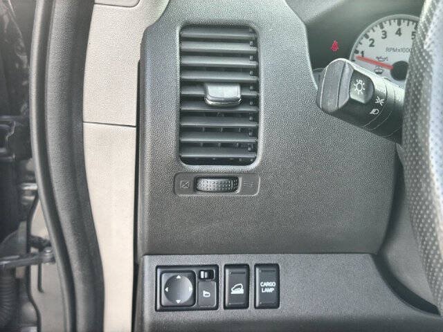 Used 2020 Nissan Frontier PRO-4X w/ Pro-4x Utility Package AWD/4WD image 17