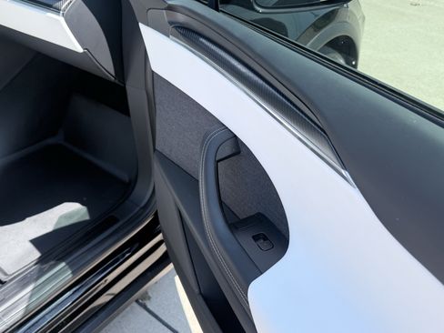 Used 2022 Tesla Model X Plaid AWD/4WD image 43