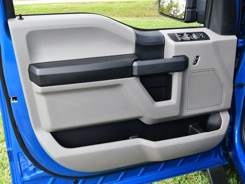 Used 2020 Ford F150 SuperCrew XL w/ Equipment Group 101A Mid AWD/4WD image 14