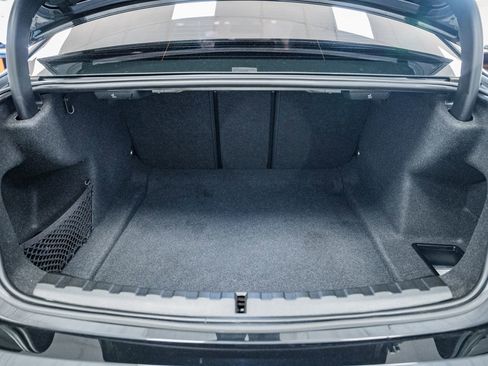 Used 2023 BMW 330i xDrive Sedan w/ M Sport Package image 21