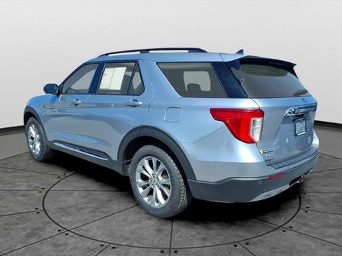 Used 2021 Ford Explorer XLT w/ Equipment Group 202A AWD/4WD image 6