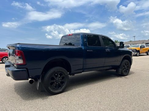 Used 2024 RAM 2500 Big Horn w/ Night Edition AWD/4WD image 4