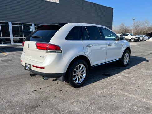 Used 2013 Lincoln MKX FWD image 8