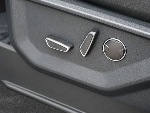 New 2025 Ford F150 Lariat w/ Equipment Group 502A High image 35