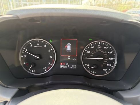 Certified 2024 Subaru Crosstrek 2.0i Premium image 11
