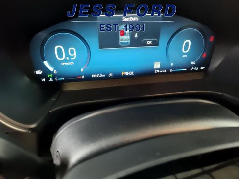 Used 2025 Ford Escape Platinum image 10