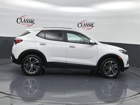Used 2022 Buick Encore GX Select image 6
