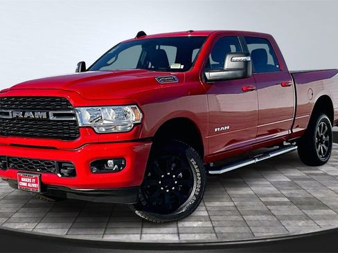 Used 2024 RAM 2500 Big Horn w/ Sport Appearance Package image 13