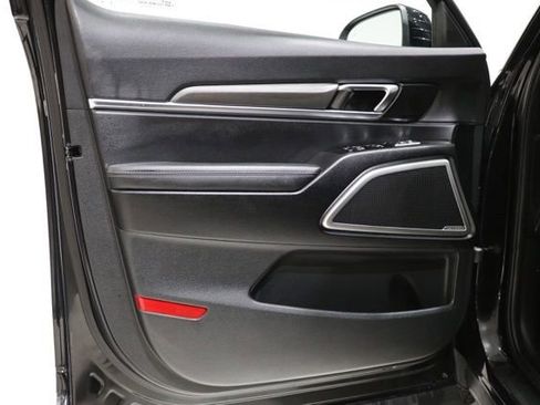 Used 2023 Kia Telluride EX X-Line AWD/4WD image 16