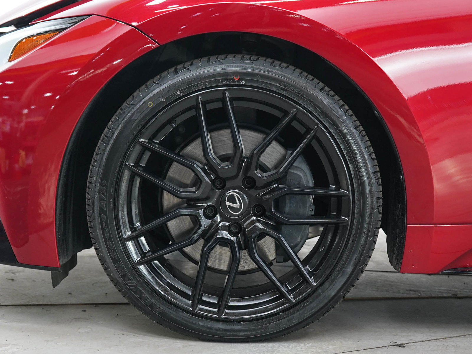Used 2022 Lexus IS 350 F Sport w/ Dynamic Handling Package AWD/4WD image 29