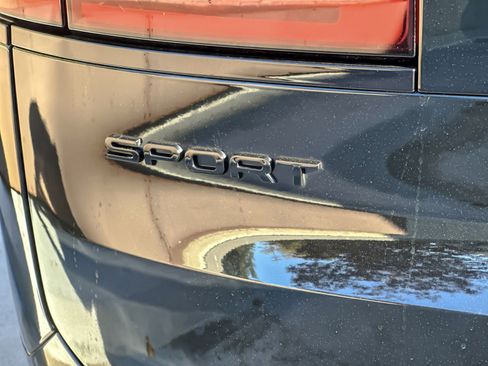 Used 2024 Land Rover Range Rover Sport SE image 27