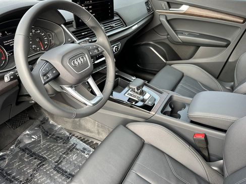 Used 2025 Audi Q5 2.0T Premium AWD/4WD image 9